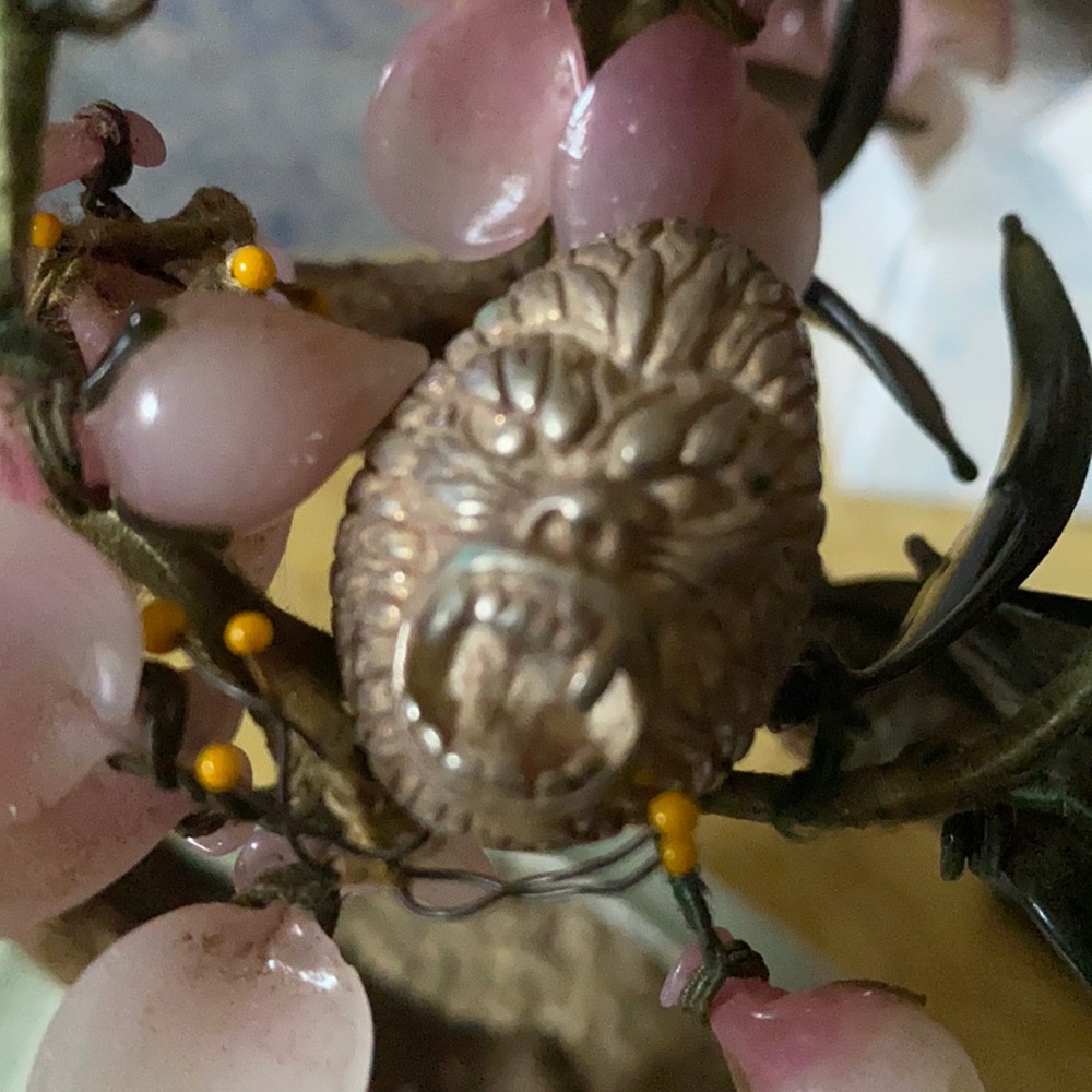 Antique kink Kong Asian ring